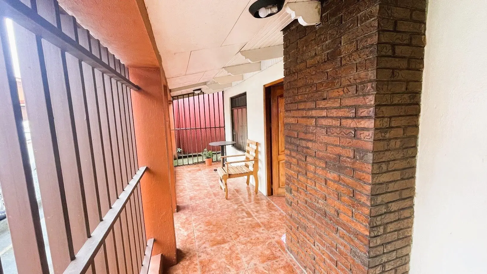 HOUSE WITH COMMERCIAL POTENTIAL FOR SALE IN SAN RAMON, ALAJUELA - image 5