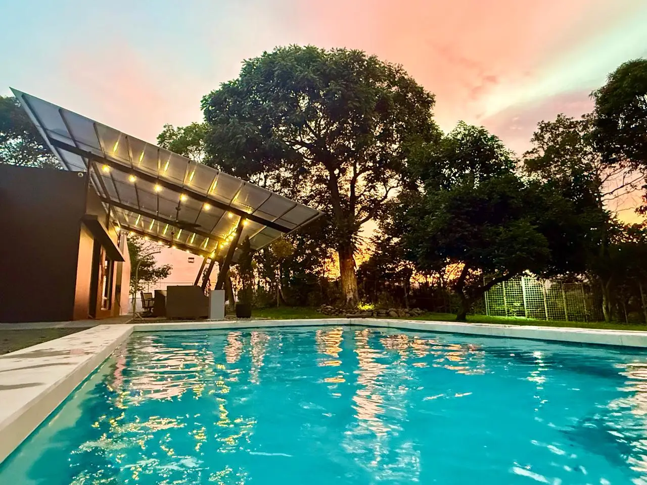 Stunning house in Grecia with mountain views - image 1