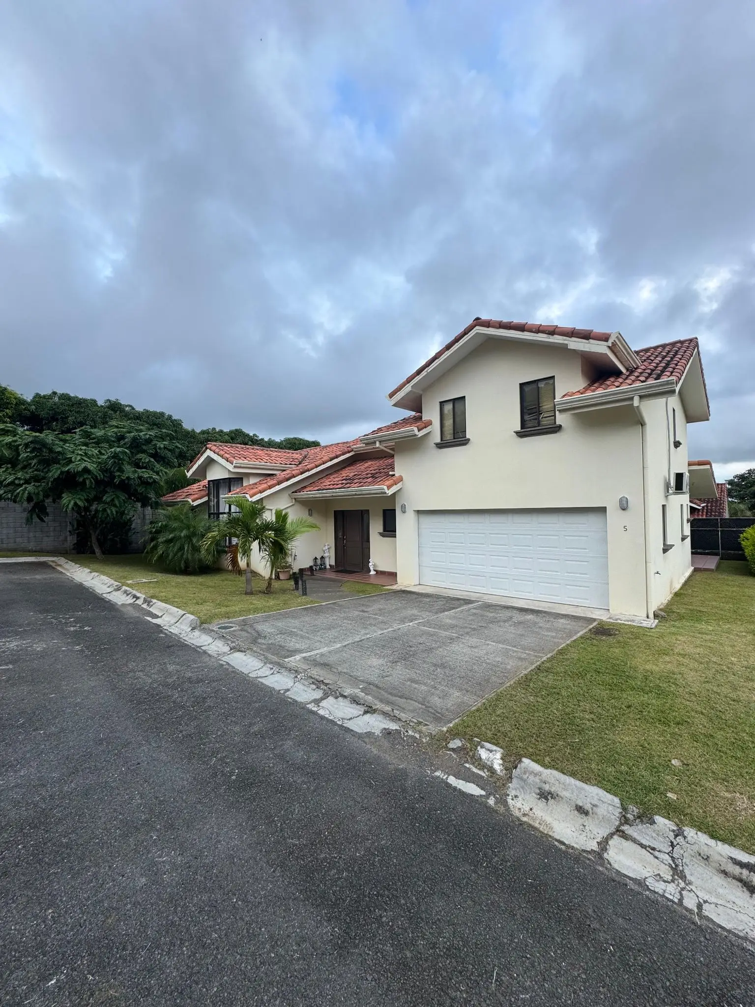 Residencia con vista a las montañas en exclusivo condominio boutique en Las Pampas – Santa Ana - image 15