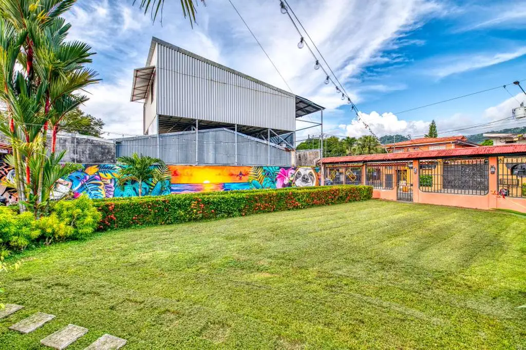 Discover this beautiful property in the heart of Jaco, a home built in the classic Costa Rican style  - image 8
