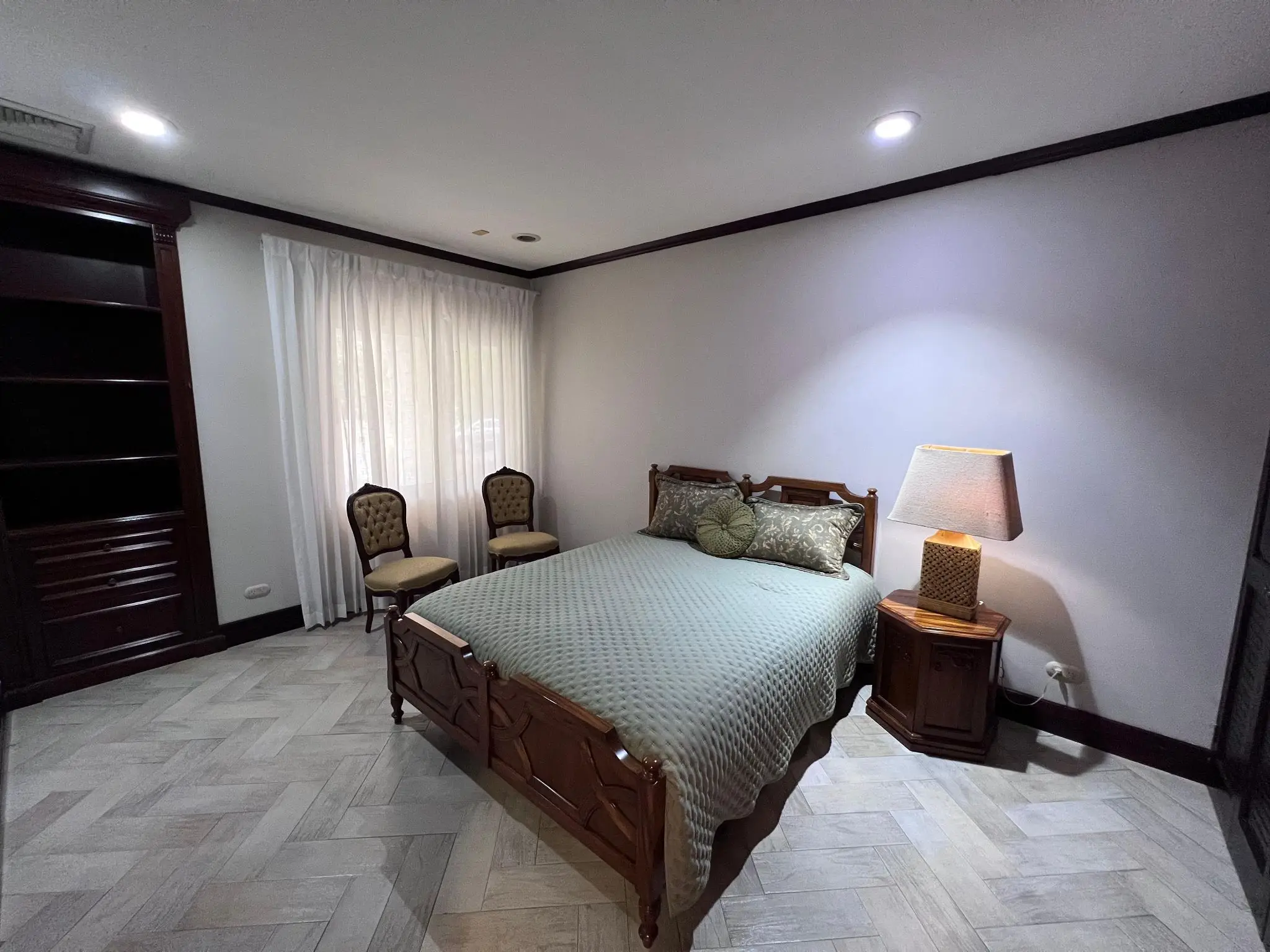Luxury Home in Bosques de Lindora, Santa Ana - image 15