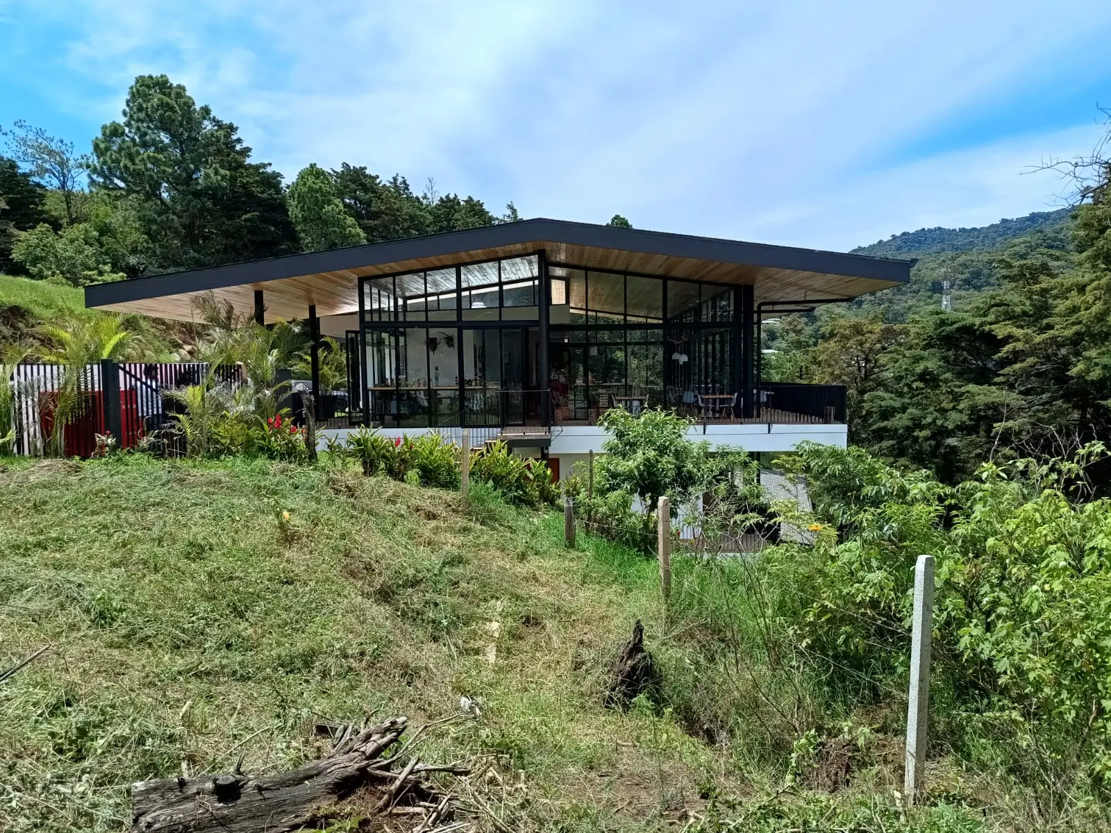 Prime Lot in Santa Elena, Monte Verde - Build Your Dream! - image 2