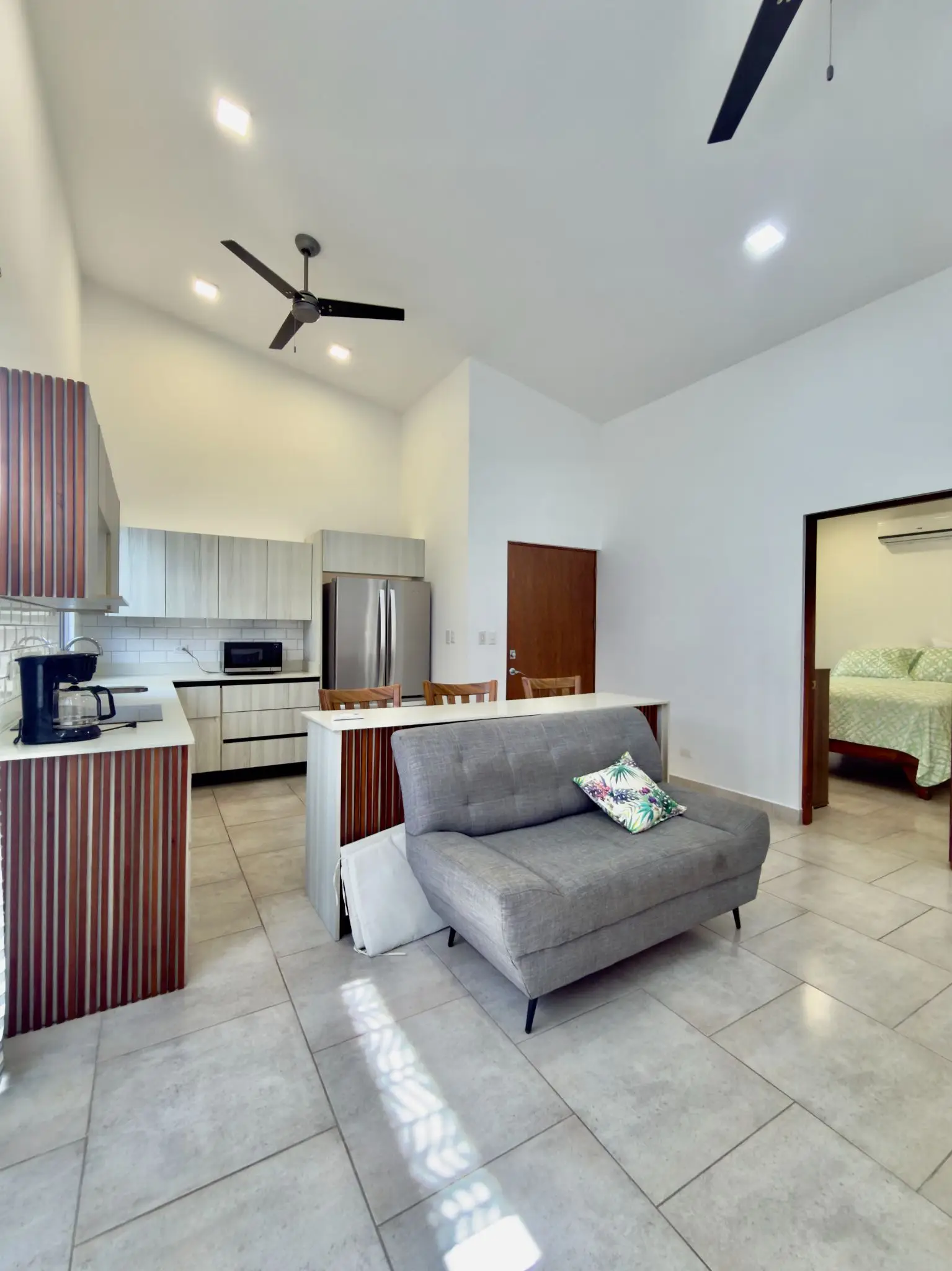 Experience Modern Living in Jacó: Stylish 2-Bed Home in Hacienda Verde Gated Community - image 2
