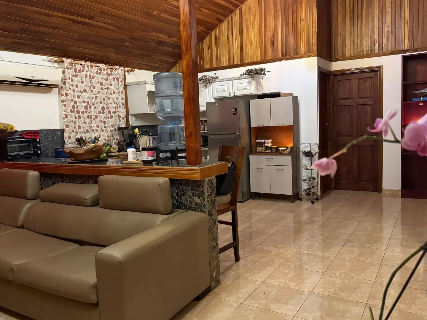 Prime Investment 4-Bedroom Jacó Beach Jacó  - image 15