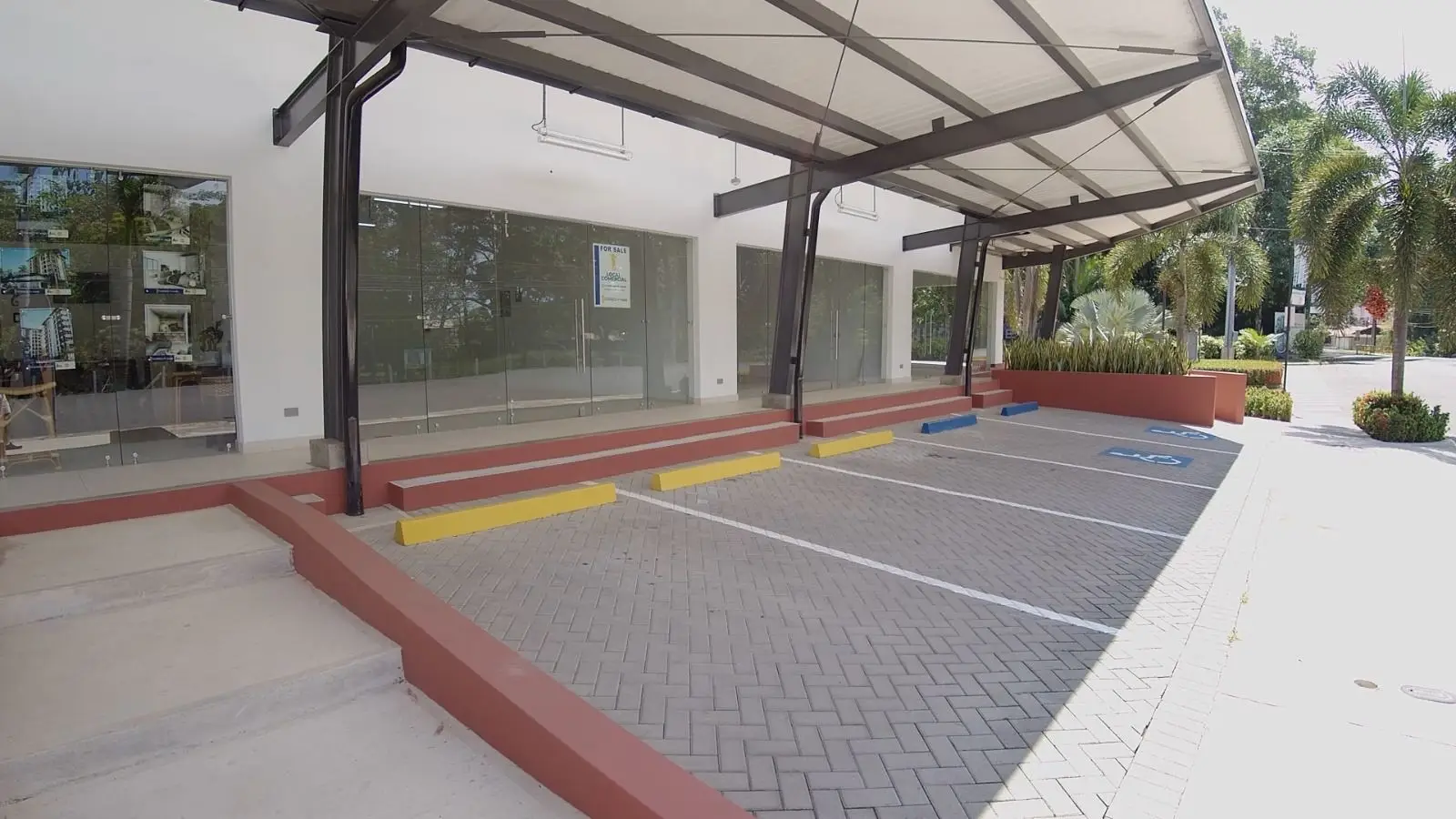 Brand New Modern Office/Commercial Space in Jacó, Costa Rica - Prime Location - image 15