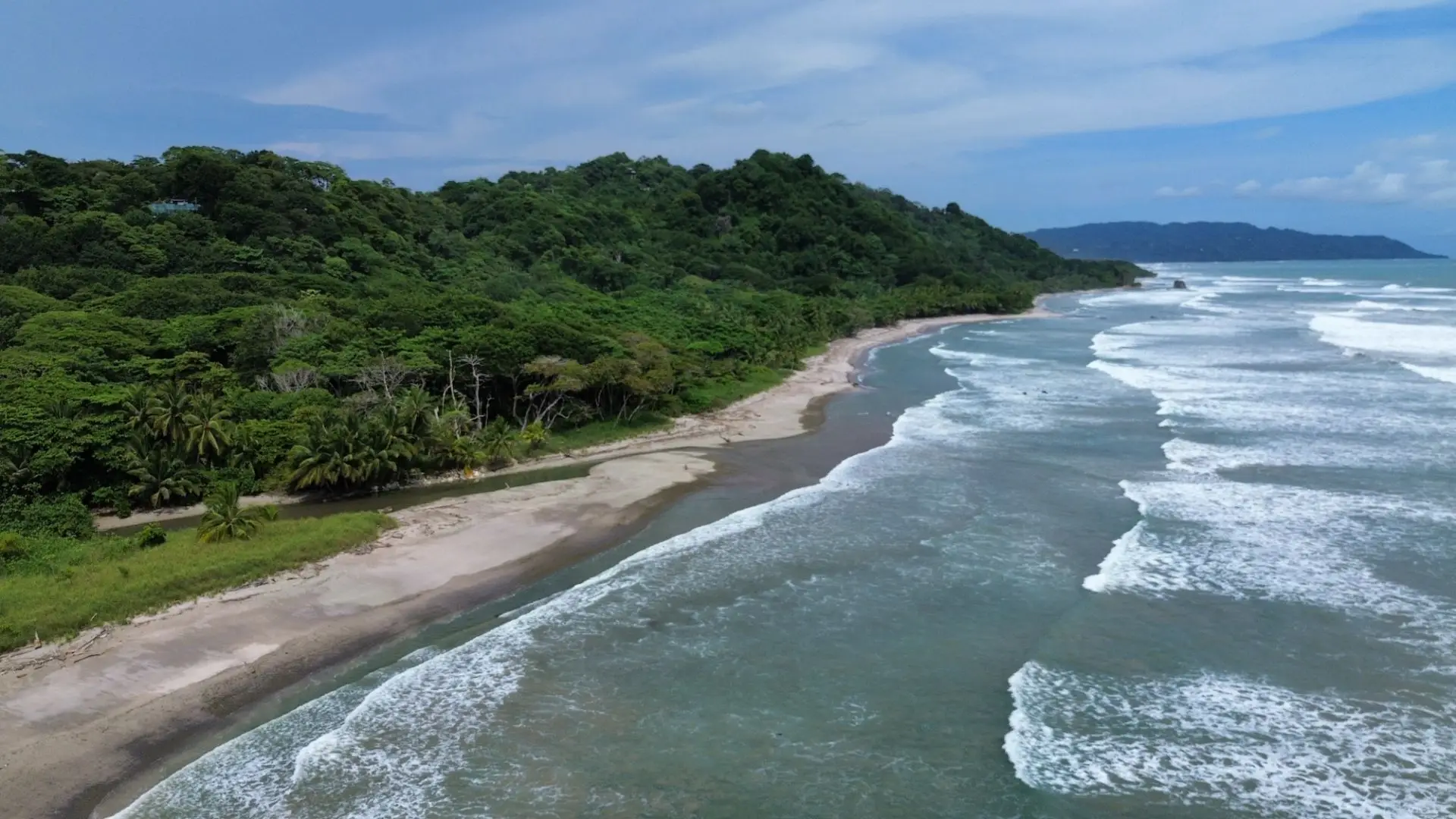 Exclusive Beach property in Playa Hermosa, Costa Rica – ready for a luxury villa or boutique hotel, with direct beach access and permits in place. - image 2