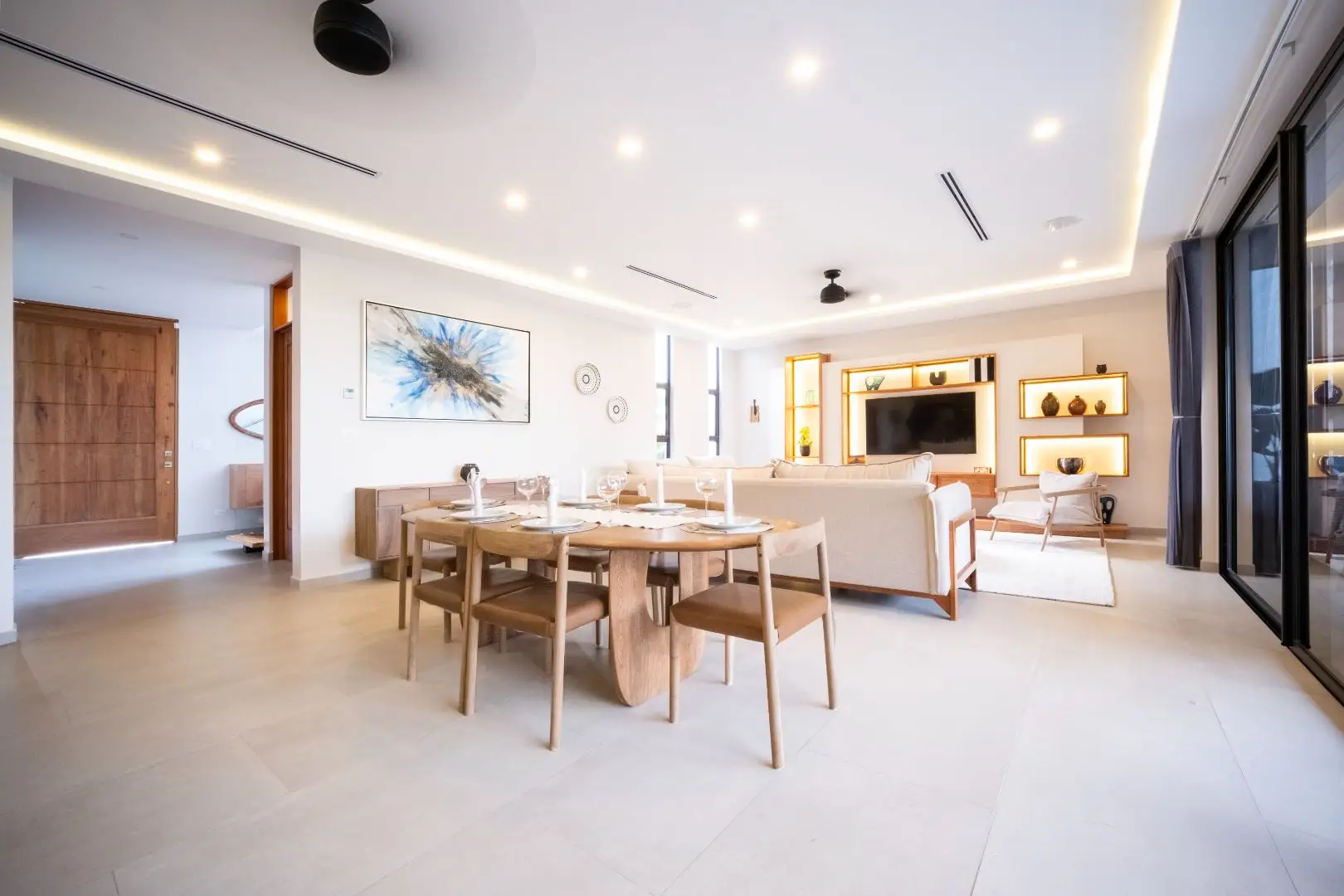 Luxury 5-Bedroom Home in Jacó, Costa Rica - image 12