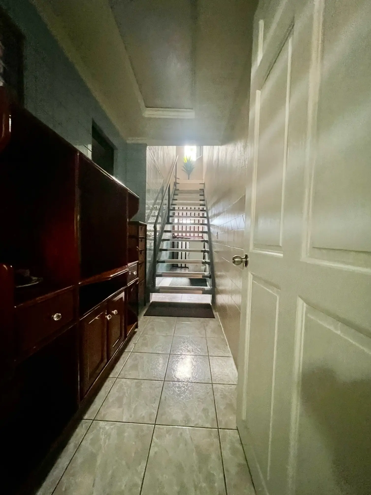 Casa en la GARITA, 4 cuartos, 4 baños y piscina - image 12