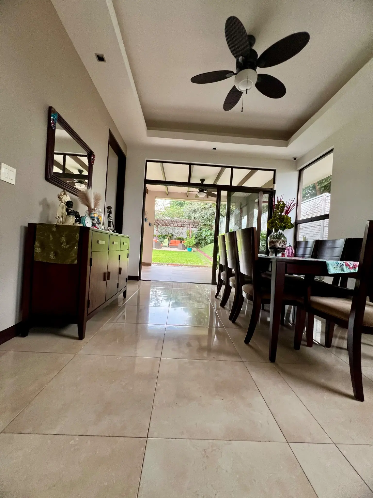 Modern Home in La Garita – Residencial El Bosque - image 2