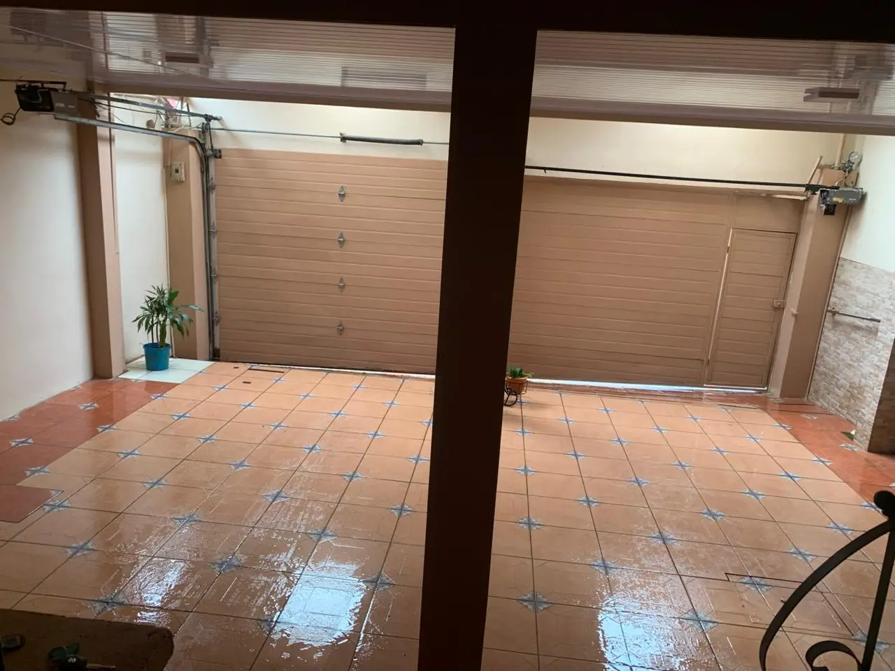 Spacious 6-Bedroom Family Home in Residencial Saint Clare, Moravia - image 15