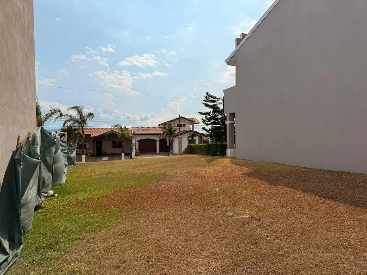 Excellent 231 m² lot on Central Avenue in Grecia, Costa Rica - image 10