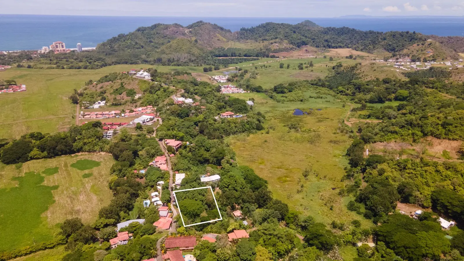 Beautiful lot of land in Playa Jaco - image 12