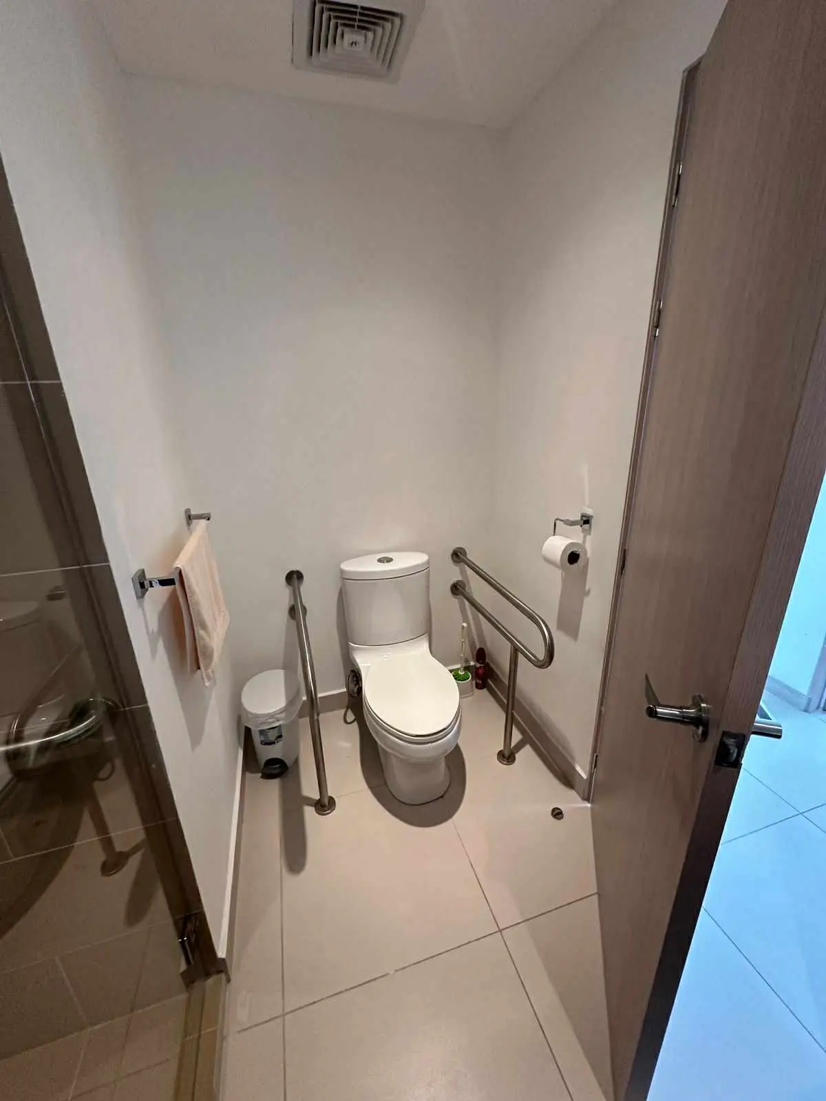 Modern 3-BR Condo in Jaco Bay Gated Community, Wake up to palm trees. End every day with a Pacific Sunset. - image 10