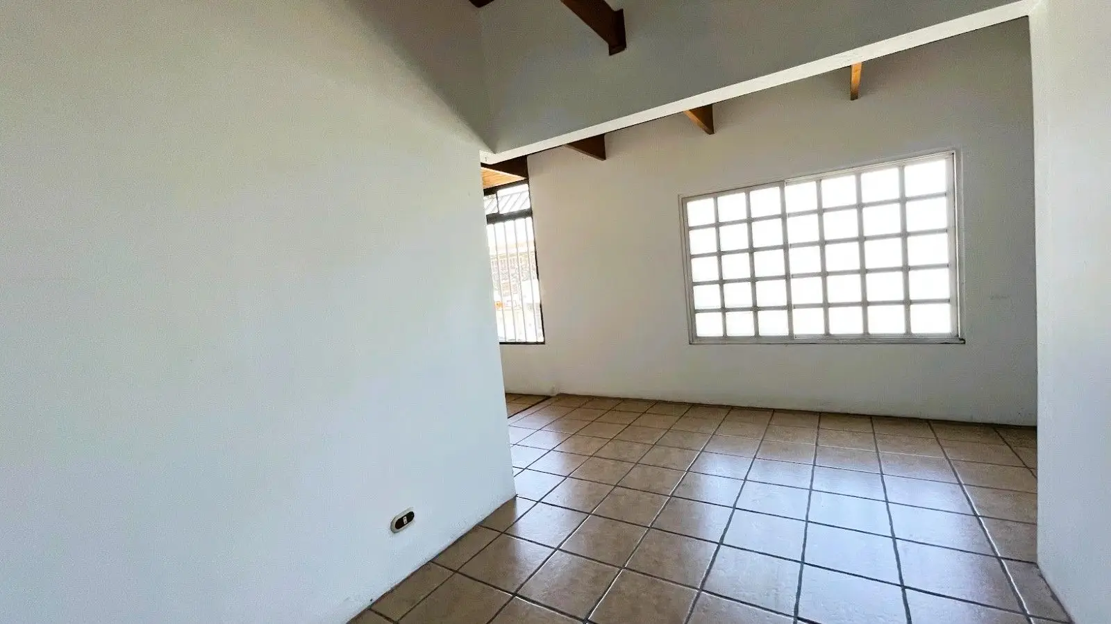 COMMERCIAL INVESTMENT OPPORTUNITY IN SAN RAMON - image 4