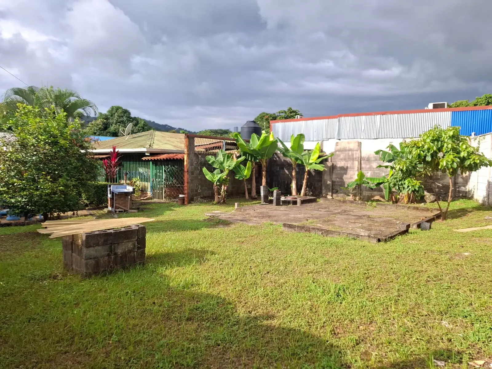 Strategically Located Home with Large Lot & Investment Potential in Herradura - image 11