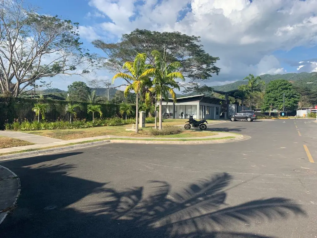 Discover these brand-new homes at the Arenas de Herradura residential complex. - image 15