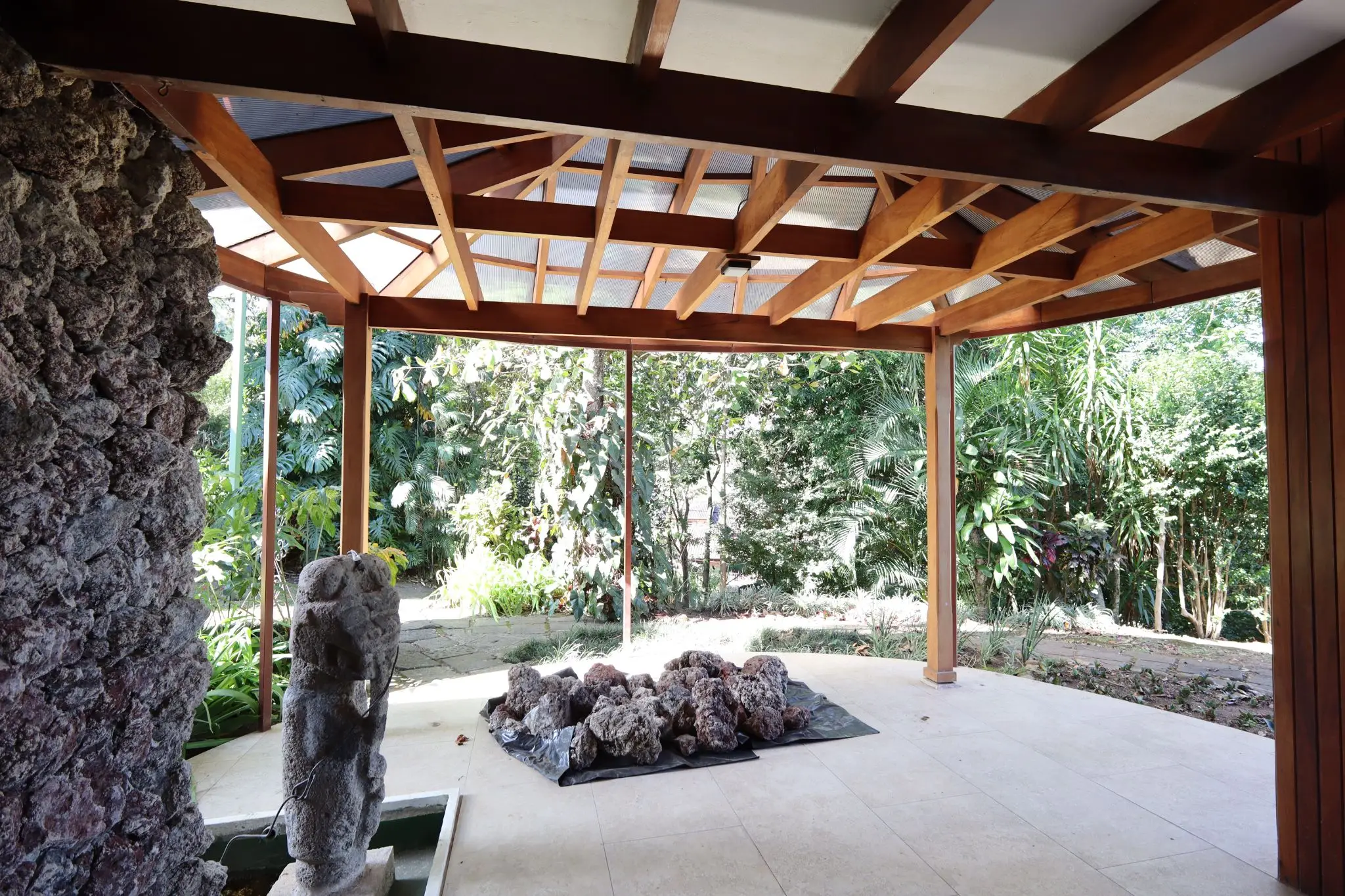 Luxurious 4-Bed Costa Rica Estate for Rent with Pool & Panoramic Views - image 10