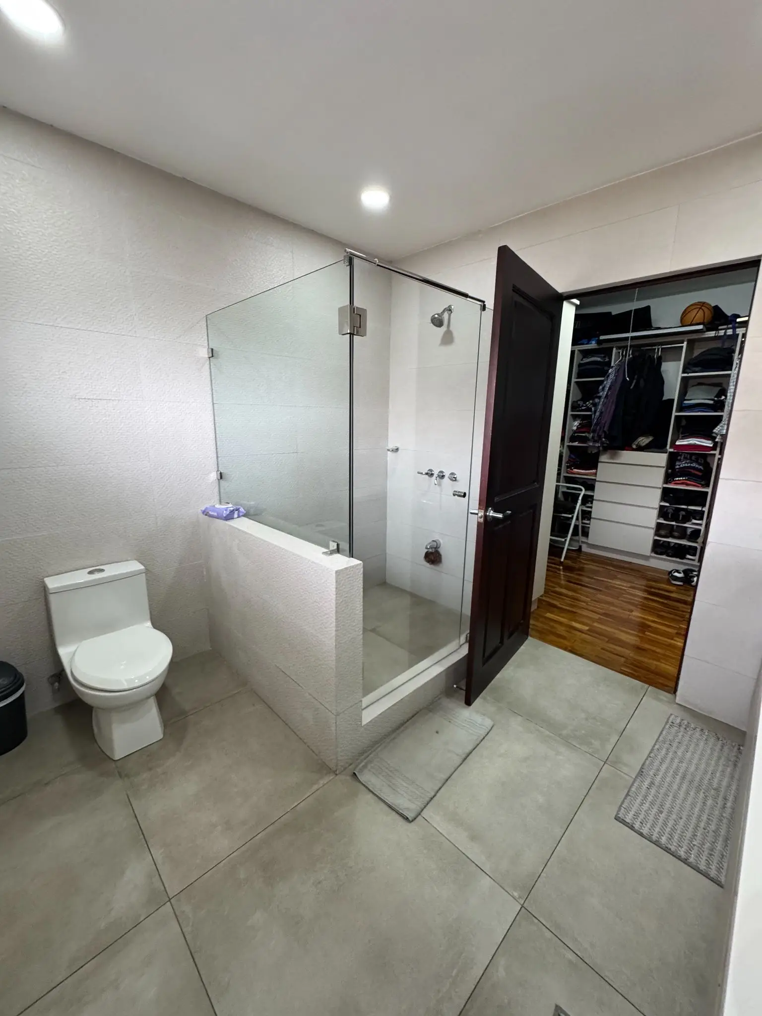 Sale / Spacious and comfortable home in a gated community - image 10