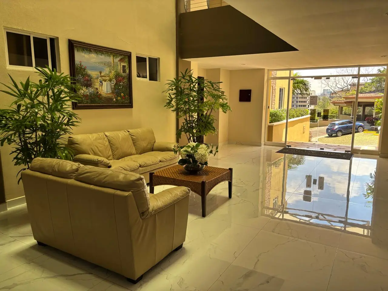 Rent / Lovely Apartment in Valle Arriba Condominium, San Rafael de Escazu, San Jose - image 3