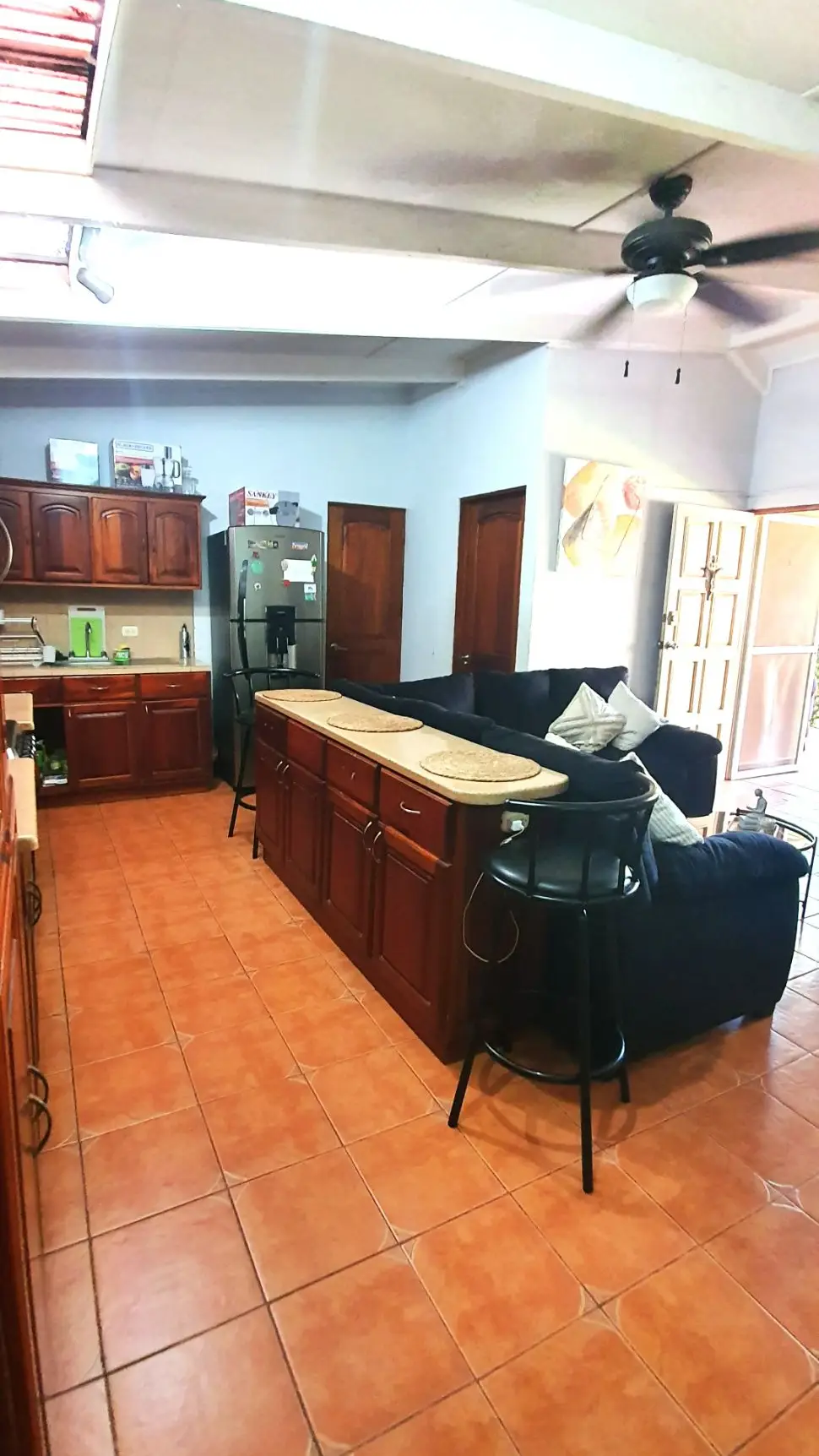 Charming 4-Bed Condo in Jacó - Perfect Family Home or Income Property ! - image 7