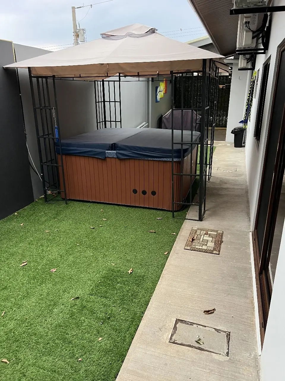 Brand New Modern Home in Grecia, Alajuela: Private Pool & Hot Tub Oasis - image 8