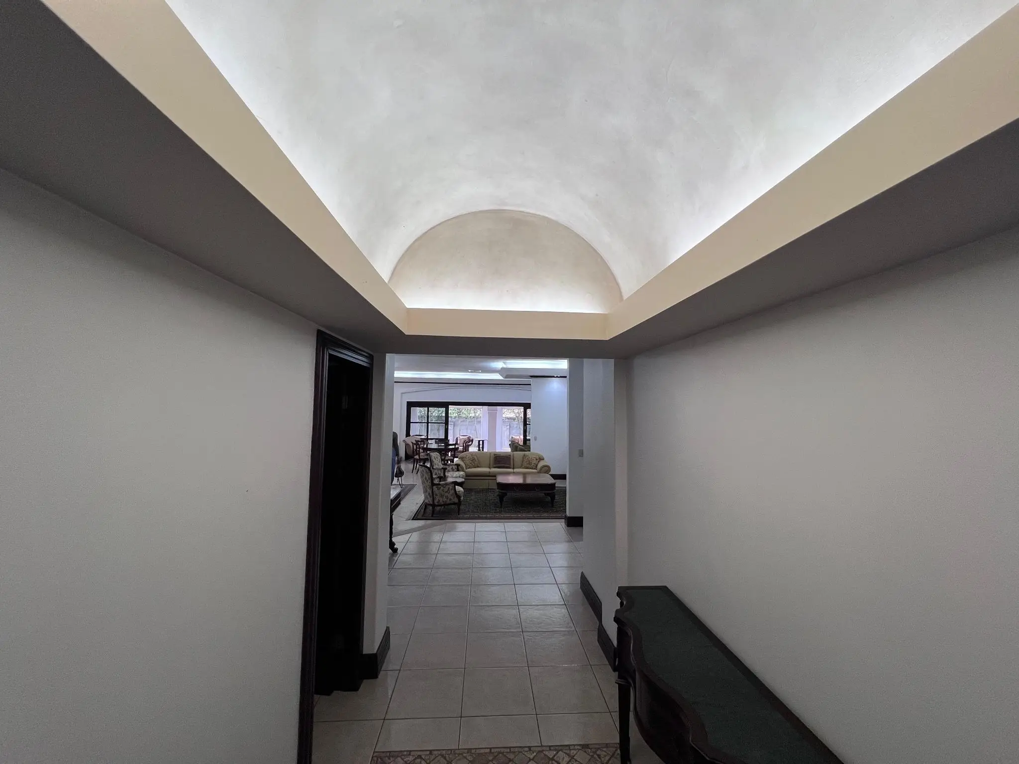 Luxury Home in Bosques de Lindora, Santa Ana - image 11
