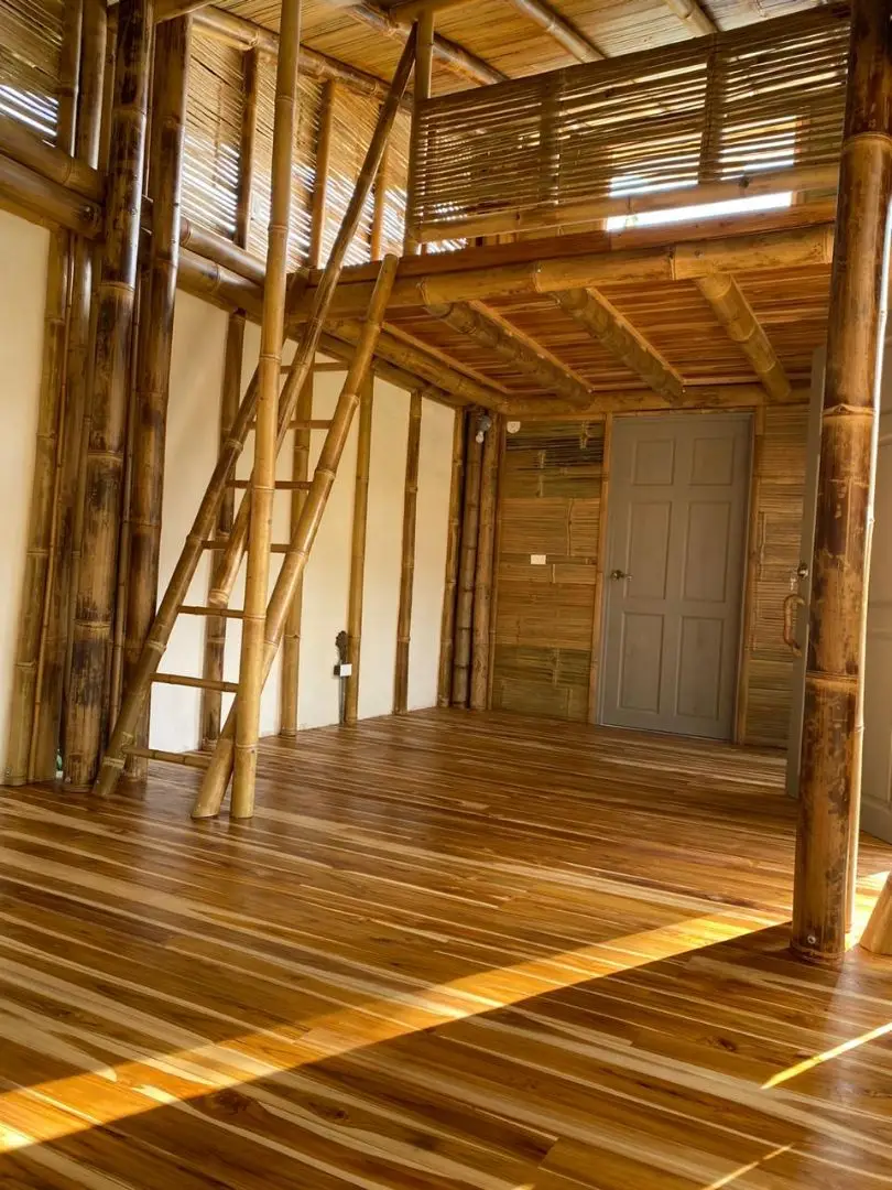 Walk to Beach 400m2 Property in Playa Hermosa   - image 4