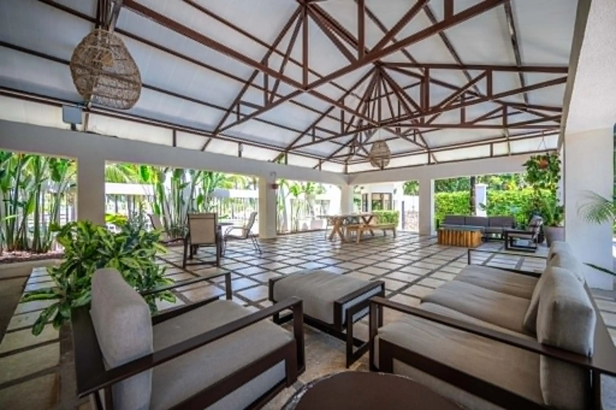 Rare Opportunity in Jacó’s Only Oceanfront Gated Home Community - image 4