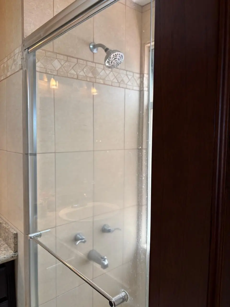 Rent / Lovely Apartment in Valle Arriba Condominium, San Rafael de Escazu, San Jose - image 12