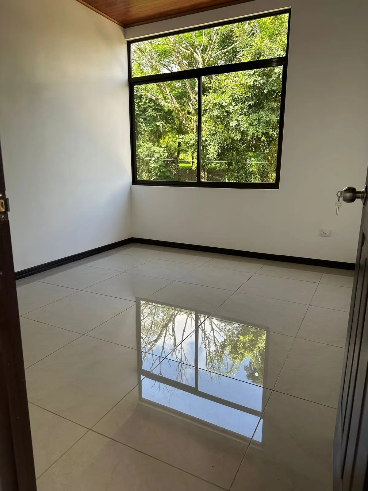 Live or invest in Puriscal. Brand-new home, secure investment. - image 5