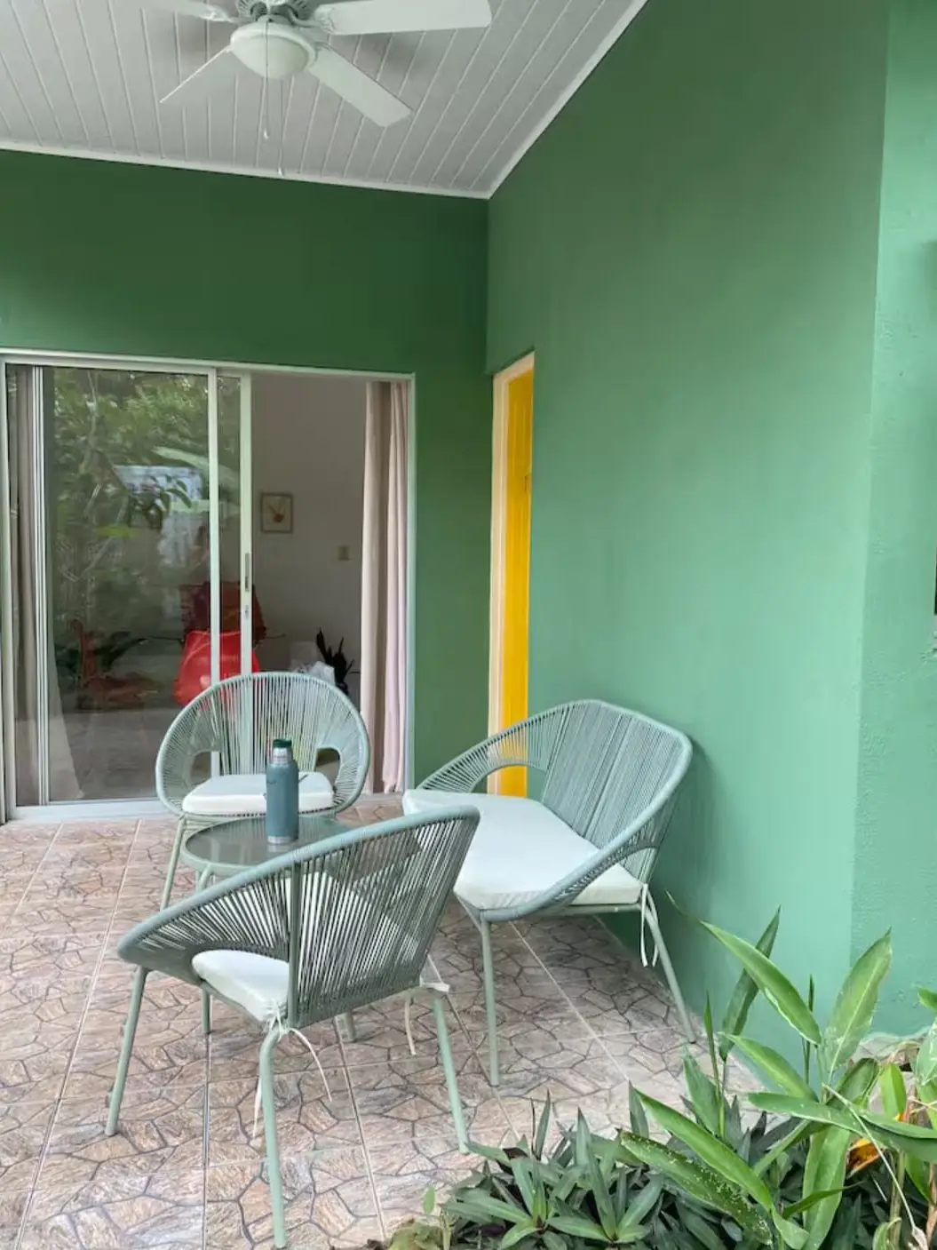 2 Studies surrounded by nature (Possibility of expansion) Playa Hermosa - image 5