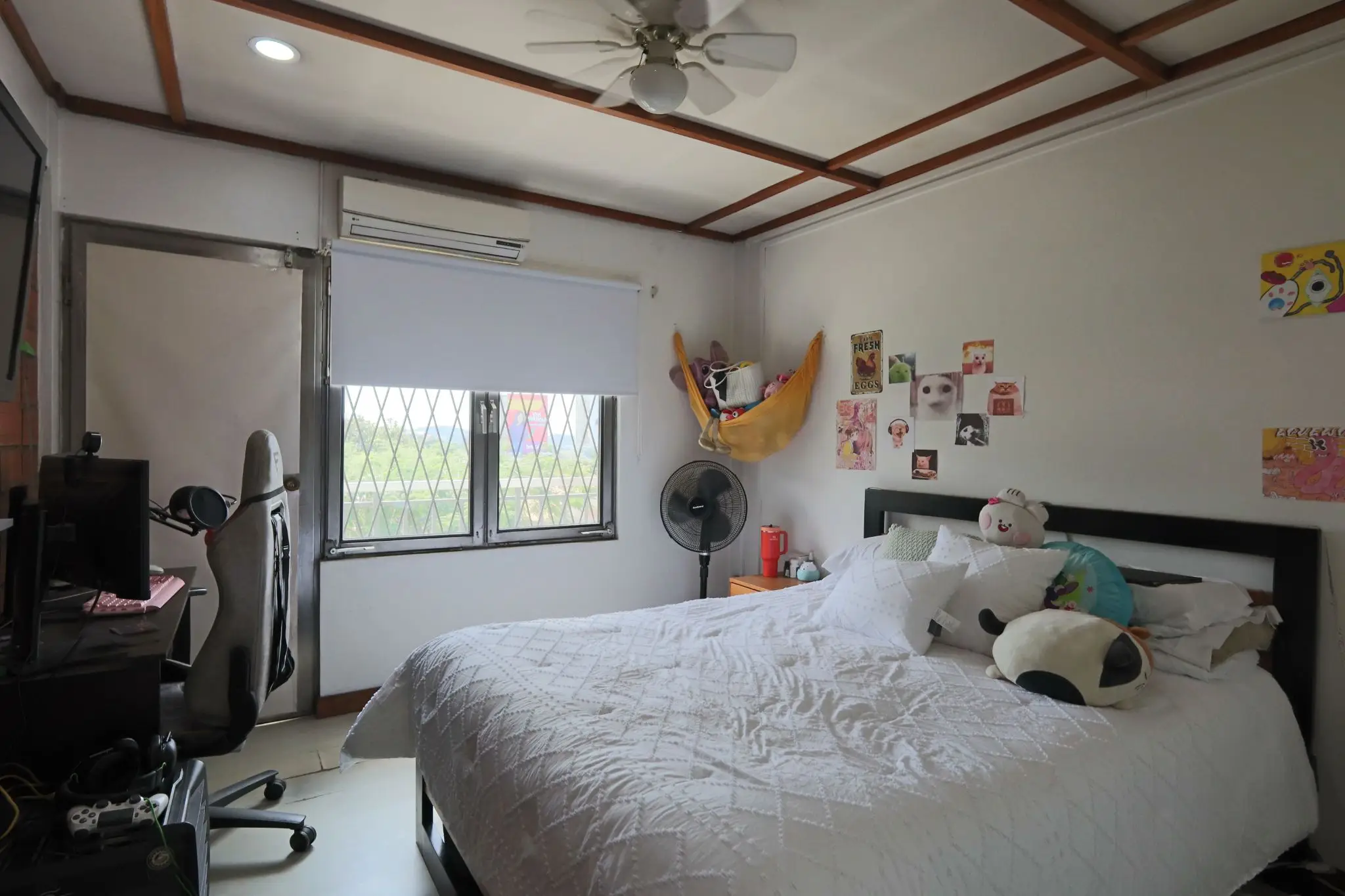 Versatile 10-Bed Commercial/Residential Rental in Prime San José Metropolitan Area - image 15