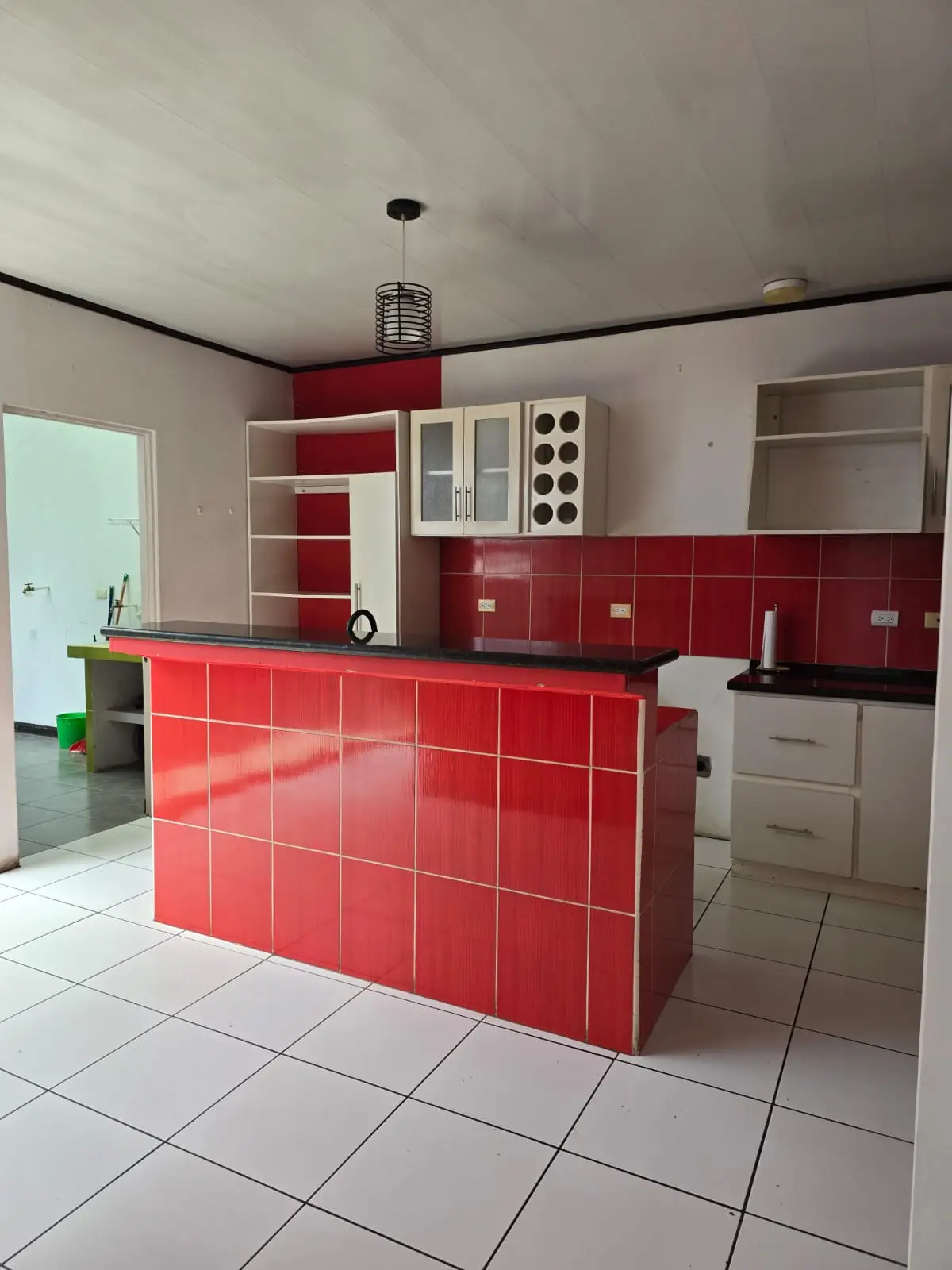 Charming House in Poás with Mountain Views - Perfect Family Home! - image 5