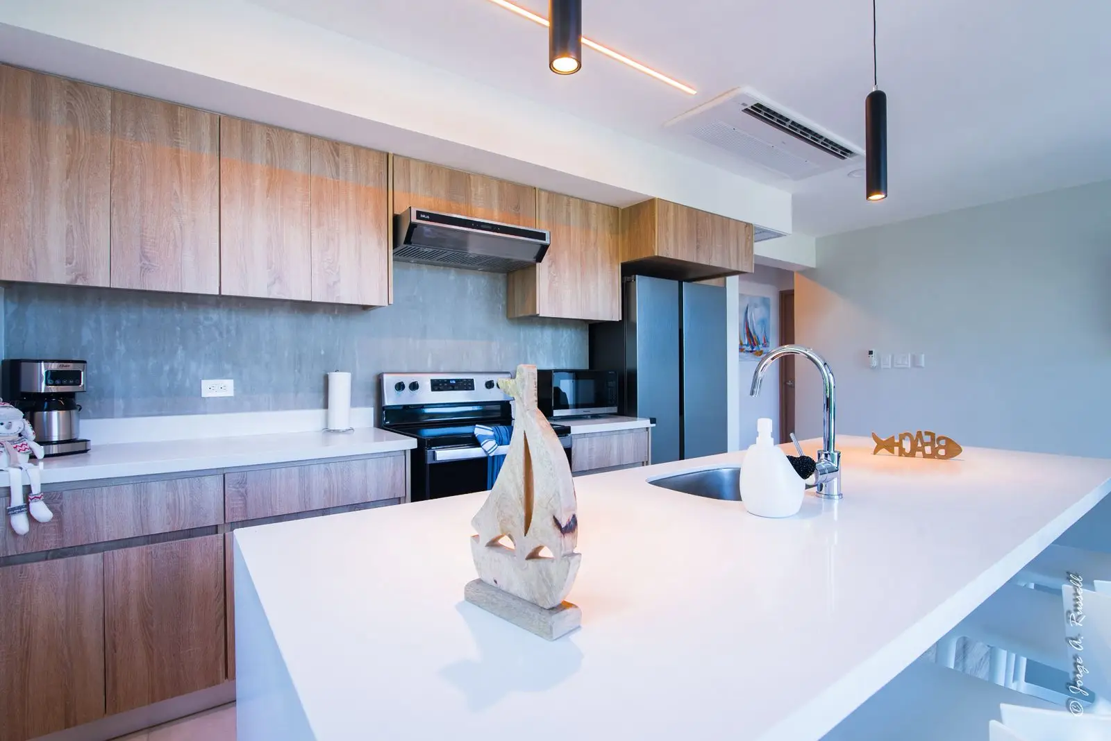 Turn-Key 2BR Condo in Jaco,Proven Airbnb Income ,near beach - image 11