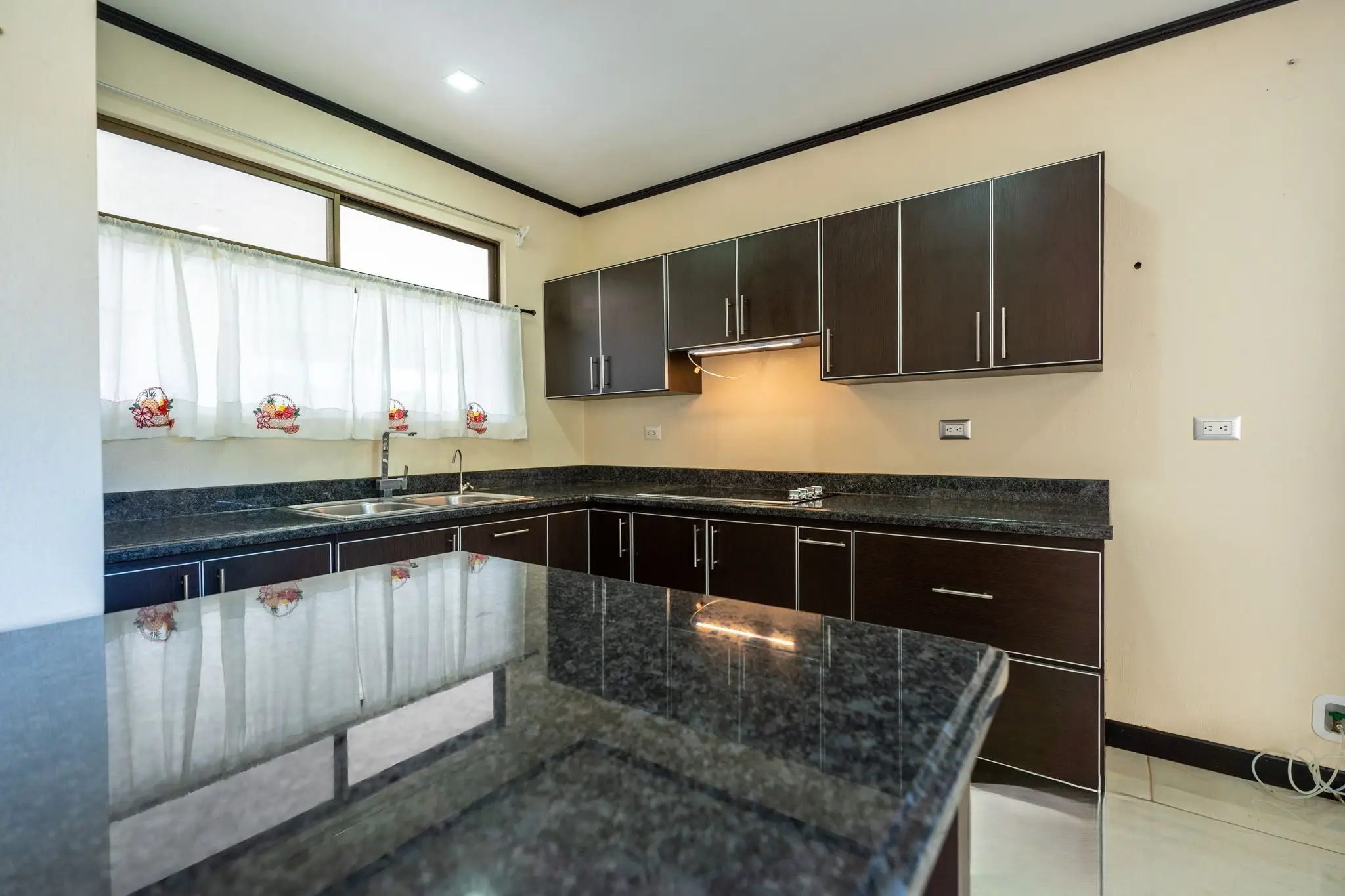 BEAUTIFUL HOUSE FOR SALE IN SAN RAMON, ALAJUELA - image 8