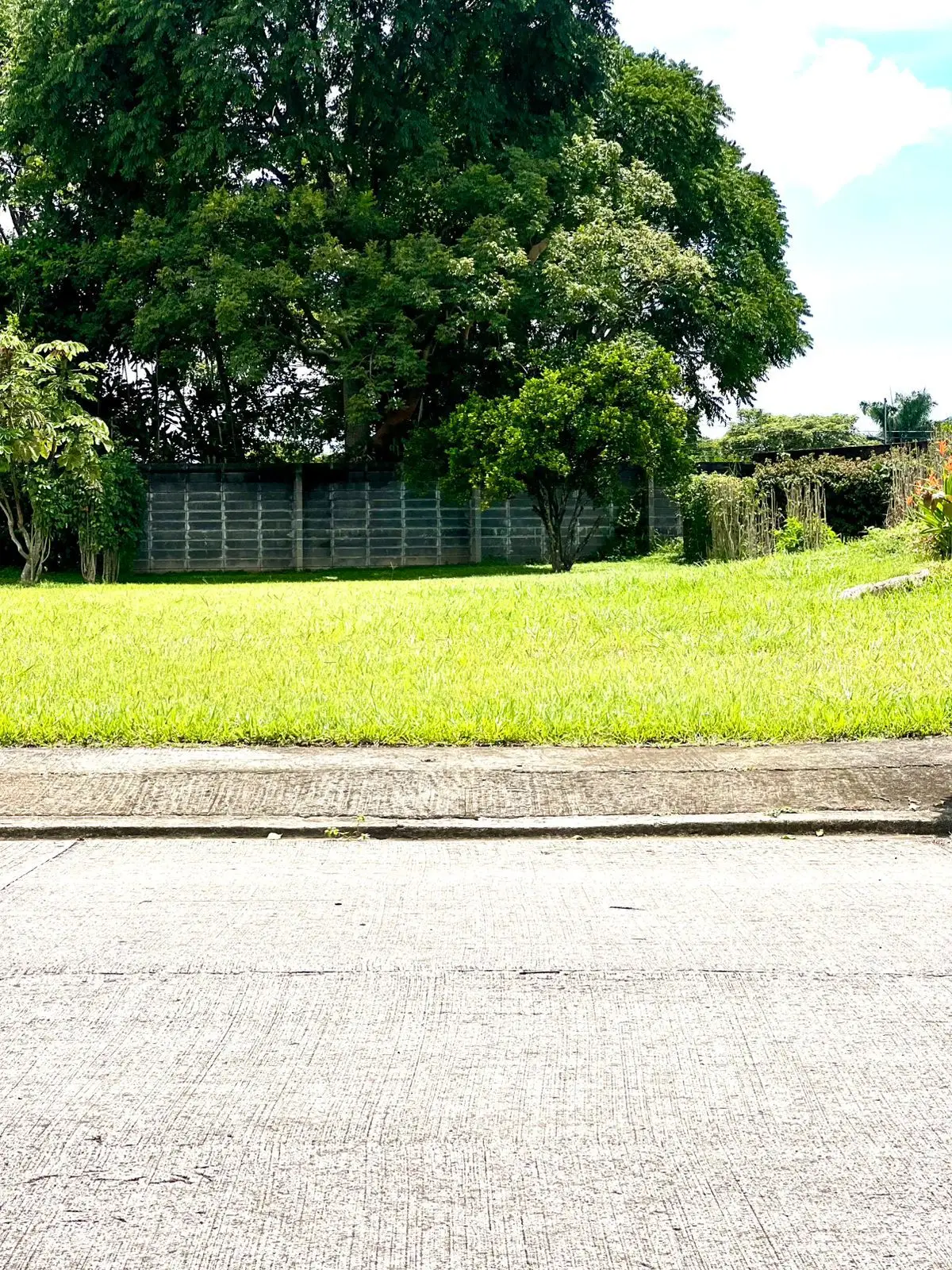 Prime 612 sqm Lot for Sale in Garita, Alajuela - Build Your Dream - image 3