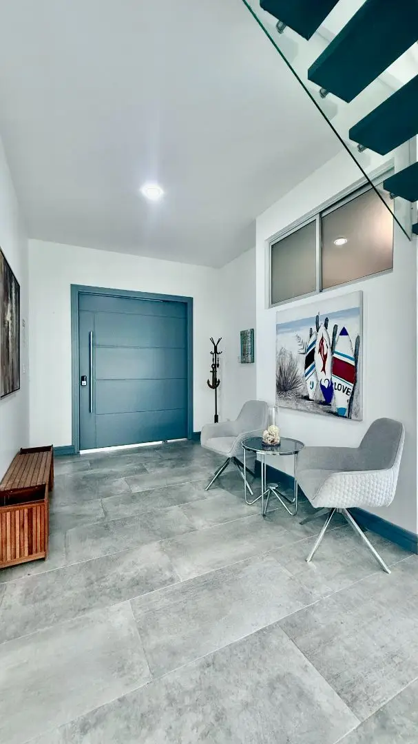 Beautiful Villa with pool in El Residencial Bambu, Puntaleona - image 5