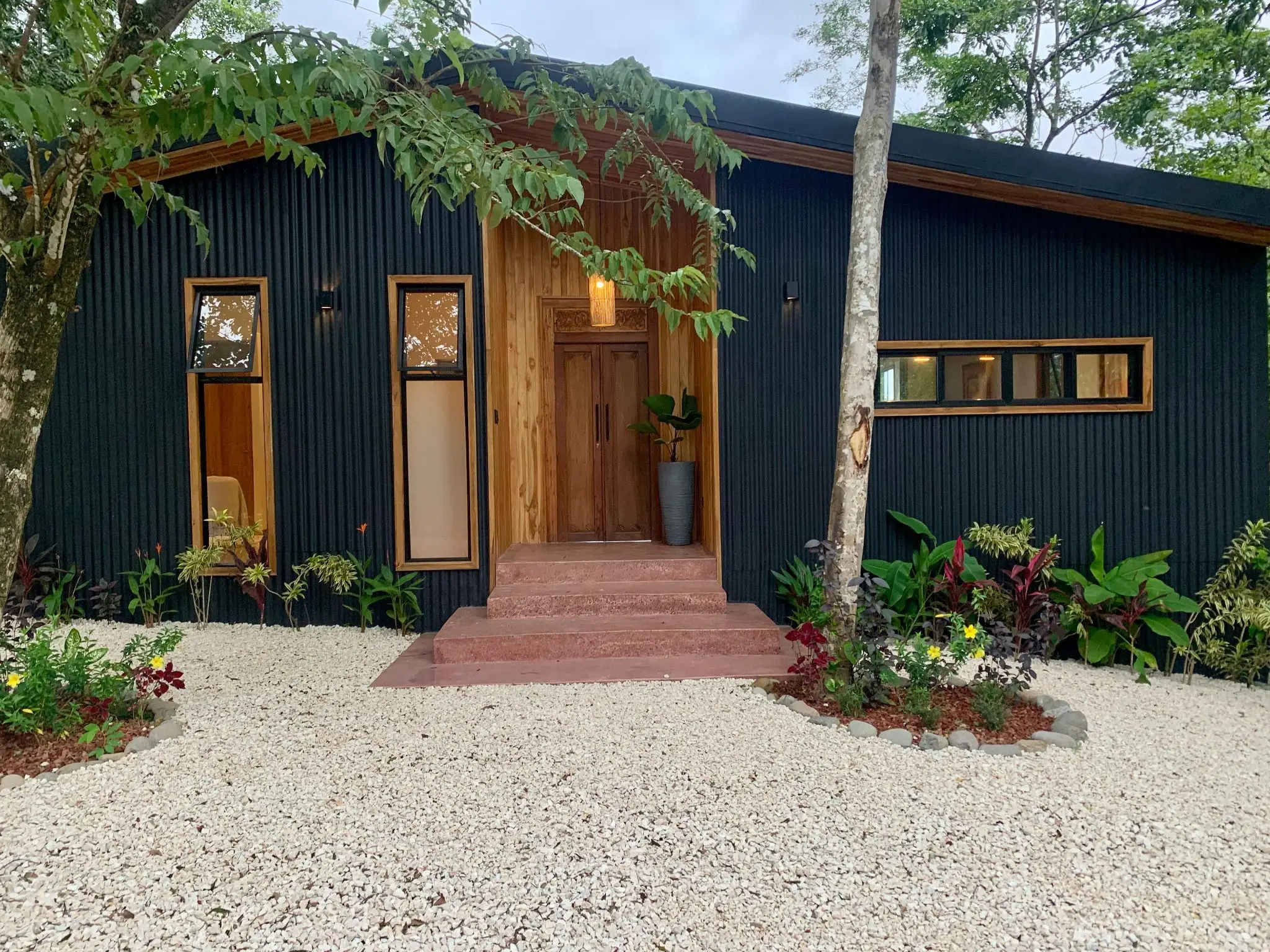 Brand New Modern 2 Bedroom Home in Santiago  Minutes from Hermosa Beach, Beautifully Designed  - image 9