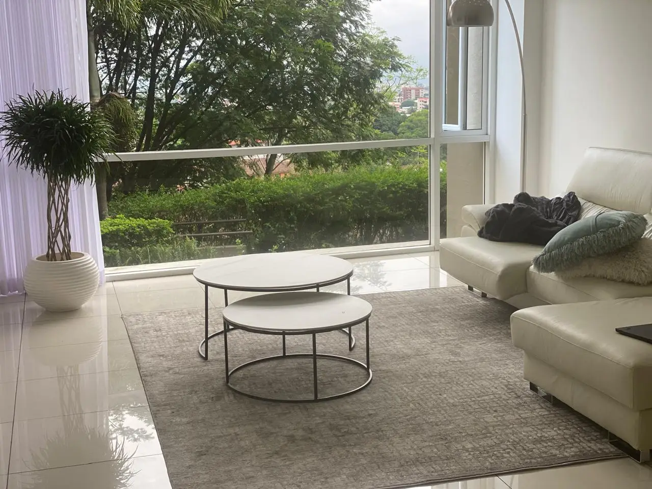 Modern Apartment for Rent or Sale - image 3