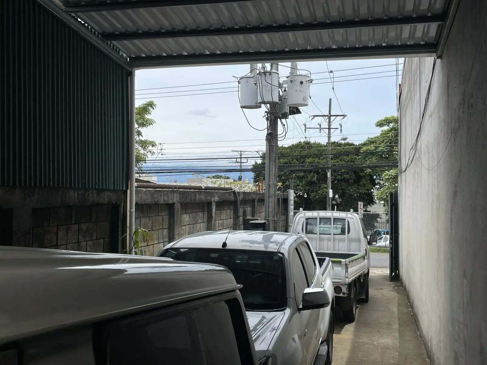 For SALE: Industrial Warehouse in Desamparados - image 12