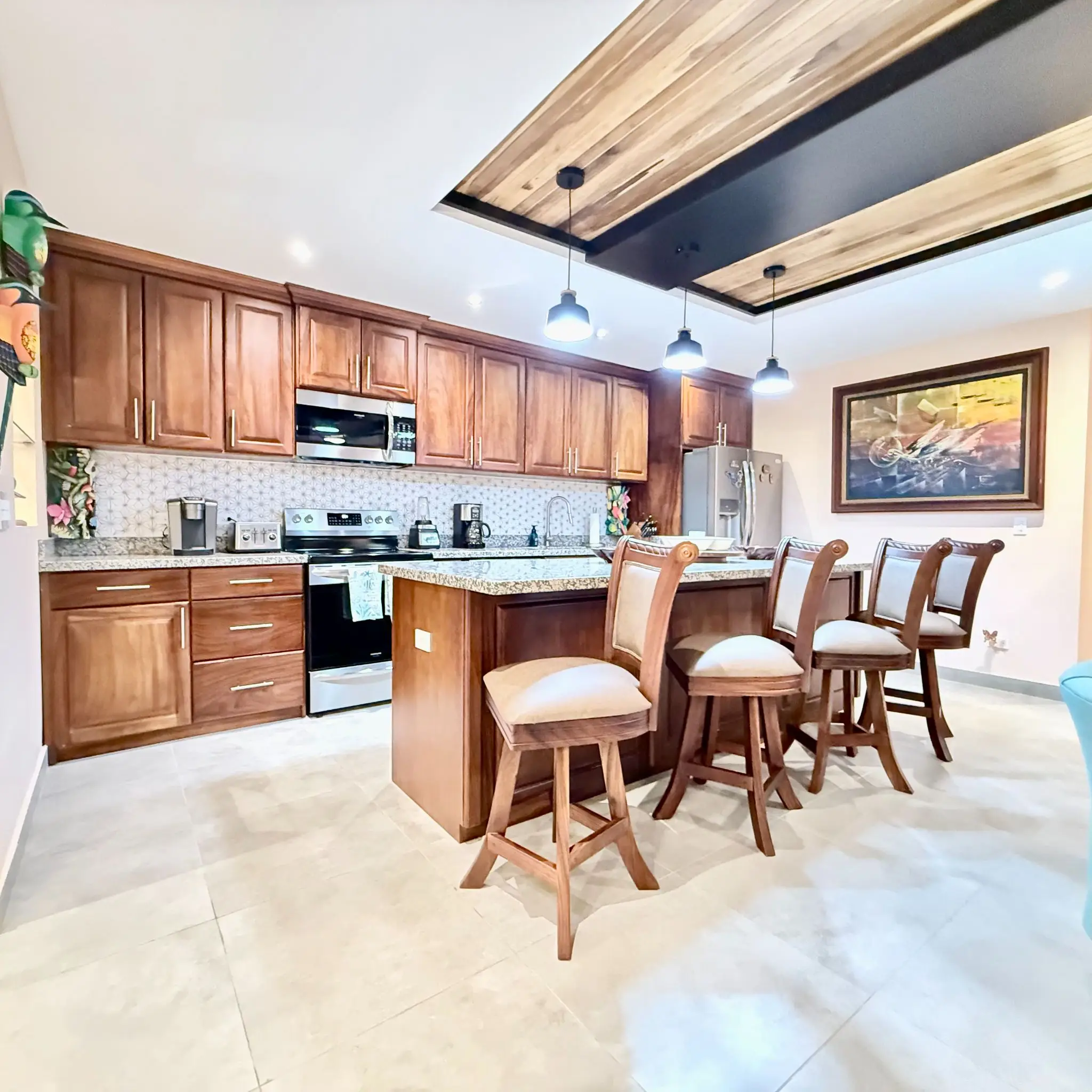 Unique Oversized Lot Home in Ciudad del Mar with 4 Covered Parking - image 3