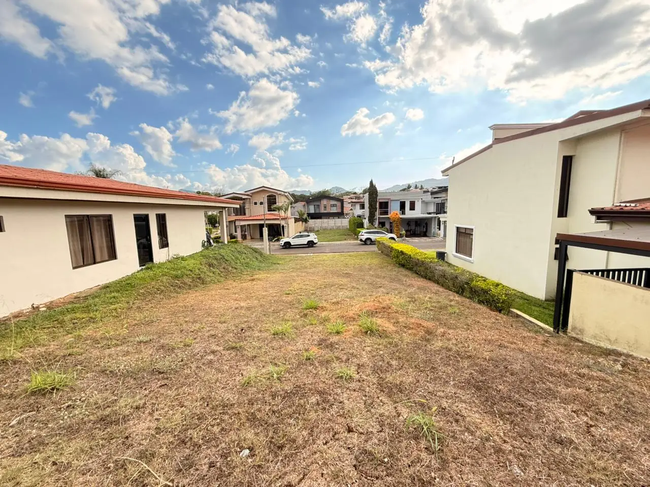 Palmares, Alajuela: Build Your Dream Home on This 250sqm Lot - image 3