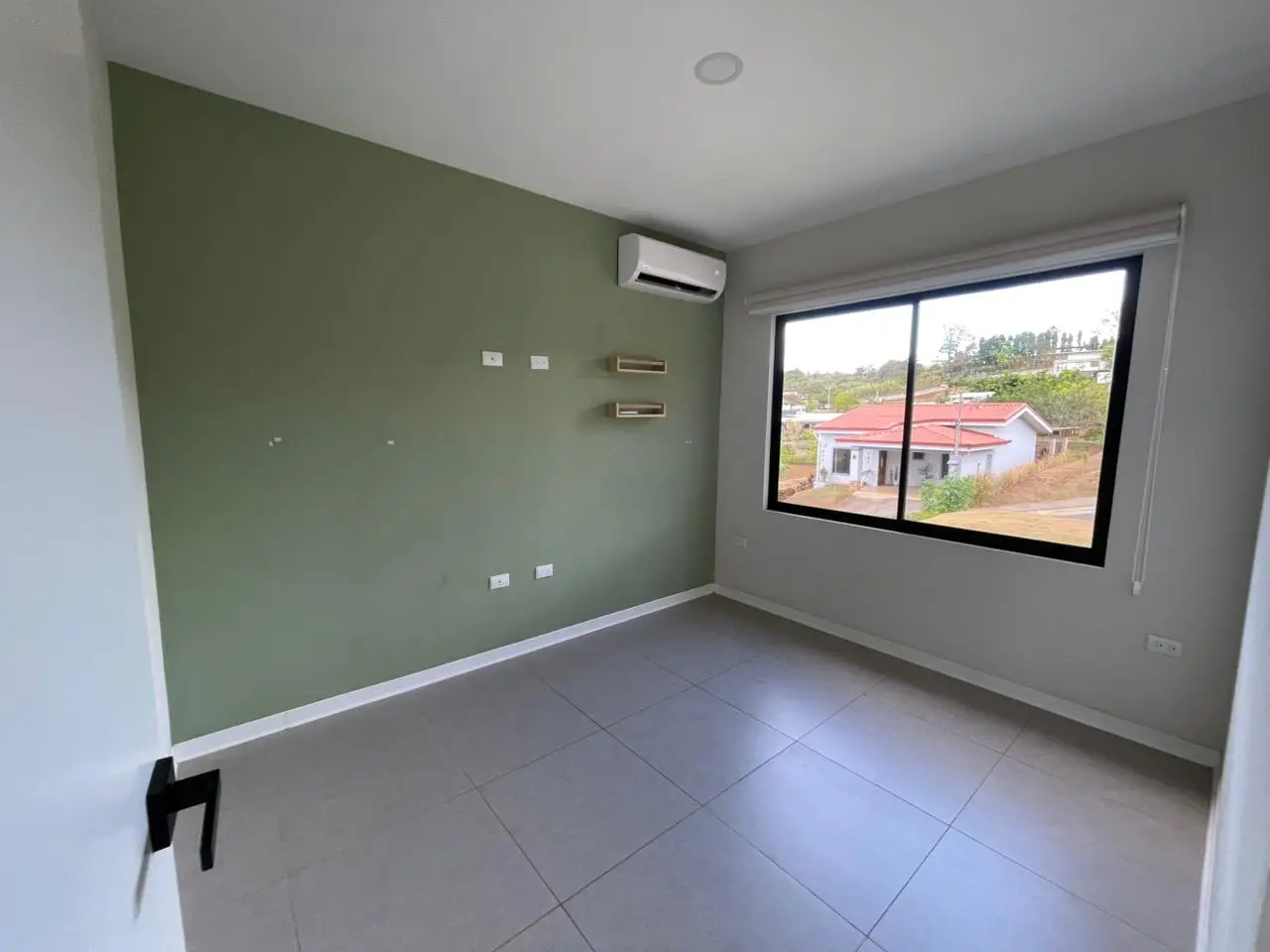 New Modern 3-Bedroom Home in Gated Community, Grecia, Alajuela with Scenic Views - image 7