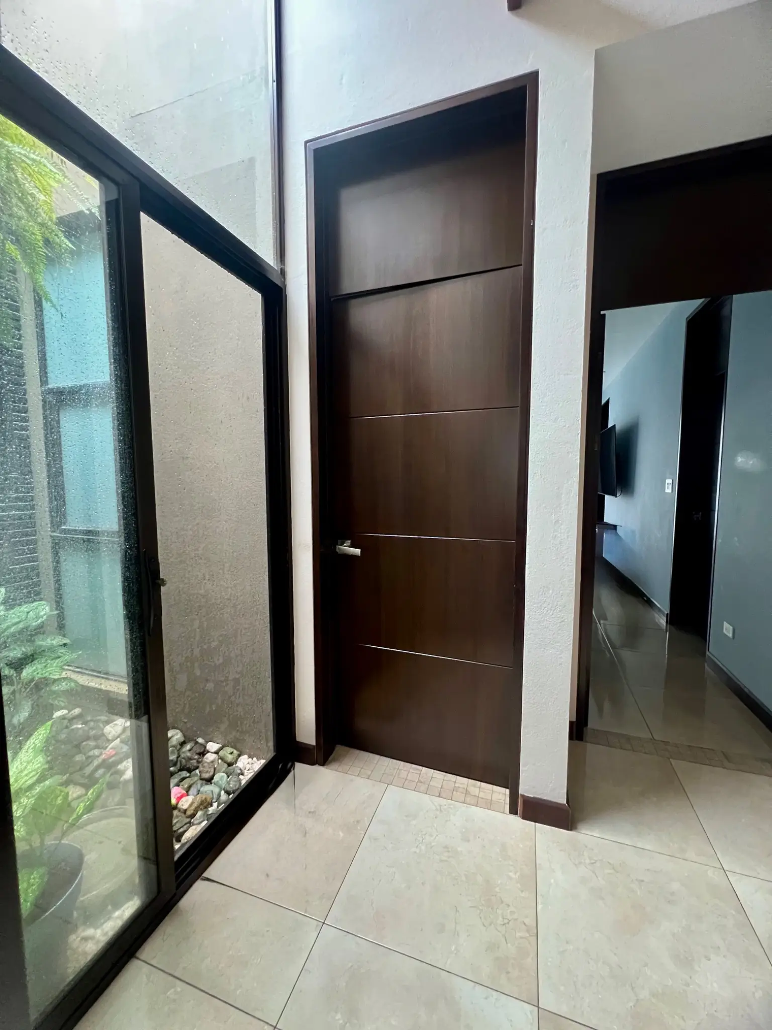 Modern Home in La Garita – Residencial El Bosque - image 10