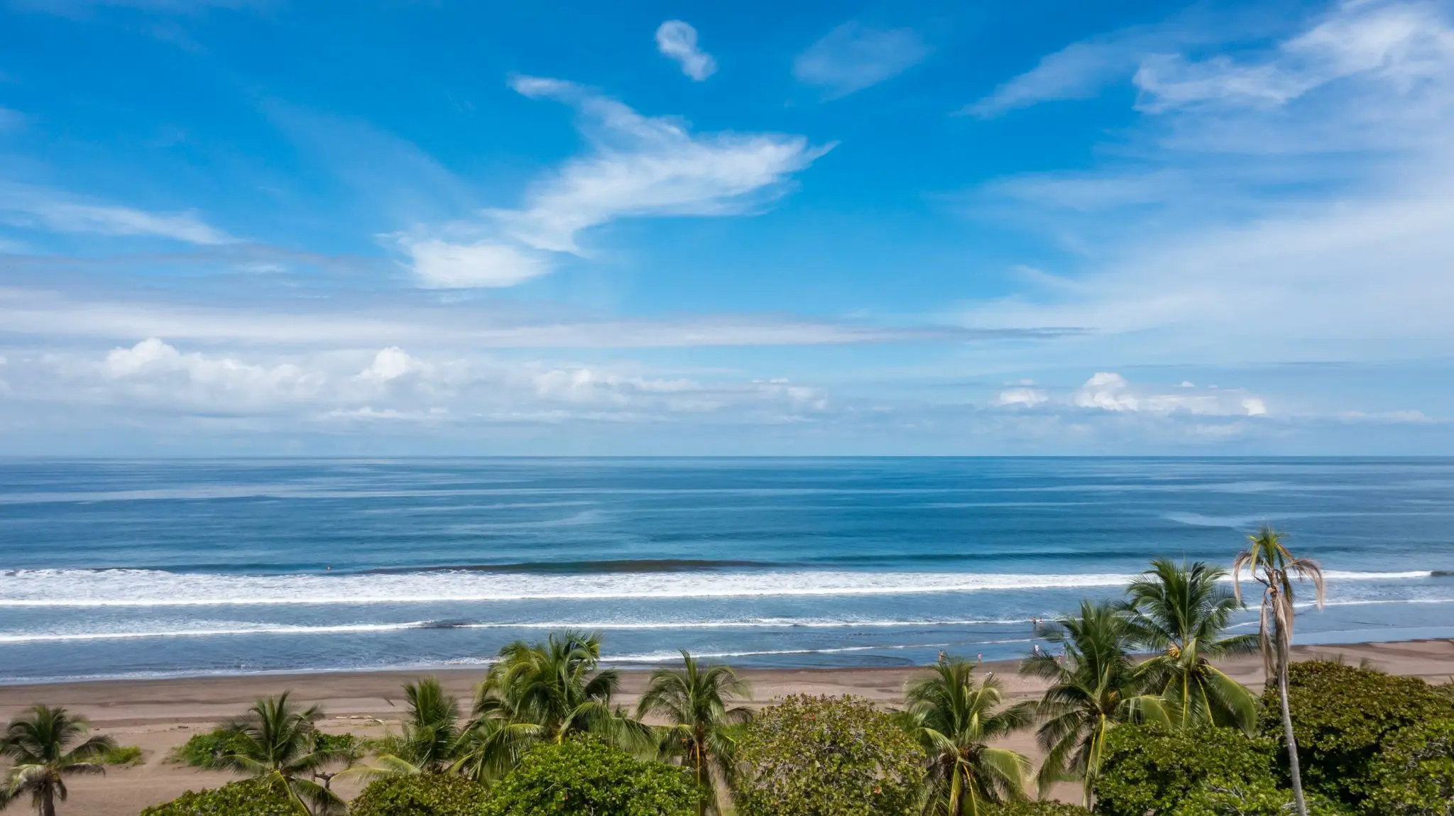 Oceanfront Modern Living: 2-Bed, 2-Bath Apartment in Jacó with Resort Amenities - image 11