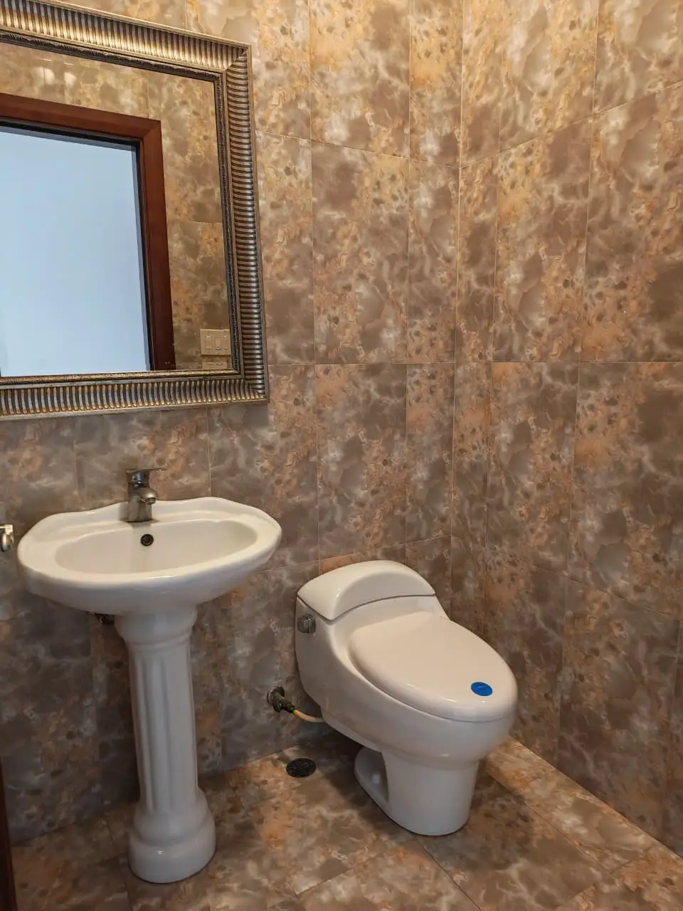 Exclusive penthouse for rent in Bello Horizonte, Escazú, with panoramic views - image 13