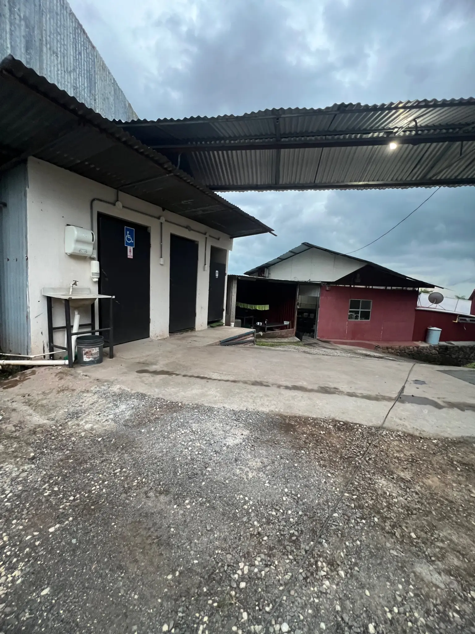 Bar & Restaurant for Sale – Coyolar, Alajuela - image 8