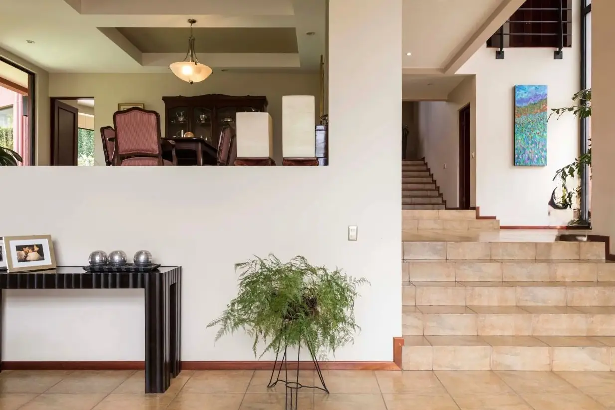 For Rent – Luxury Residence in Alto de Las Palomas, Escazú - image 10