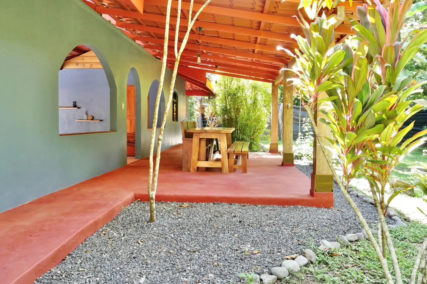 Charming 2-Bedroom Home with Pool and Pura Vida Vibes in San Isidro Santa Teresa - image 9