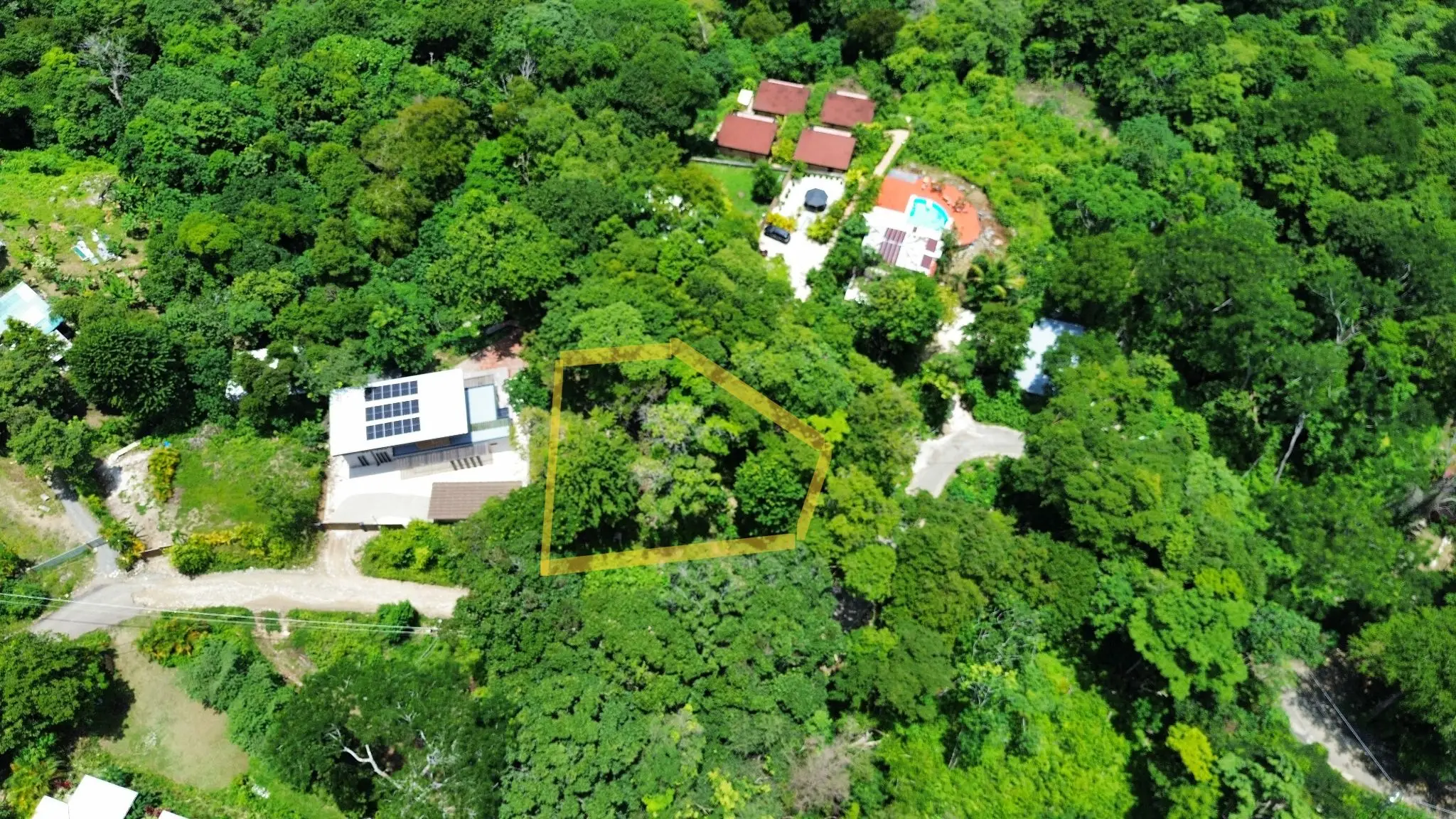 Build Your Dream Villa in Santa Teresa – Prime 1.181.5 m² Lot with Ocean view - image 3